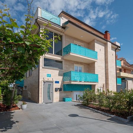 Luxury Apartments Vili 乌马格 外观 照片