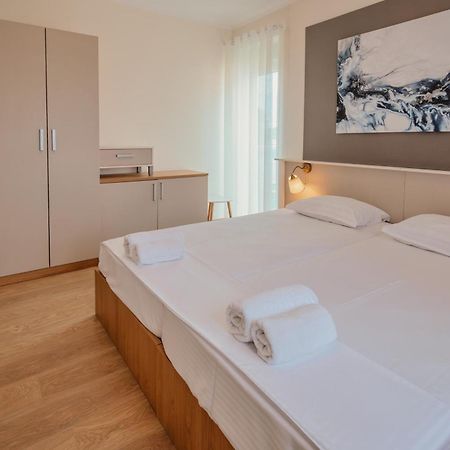 Luxury Apartments Vili 乌马格 外观 照片